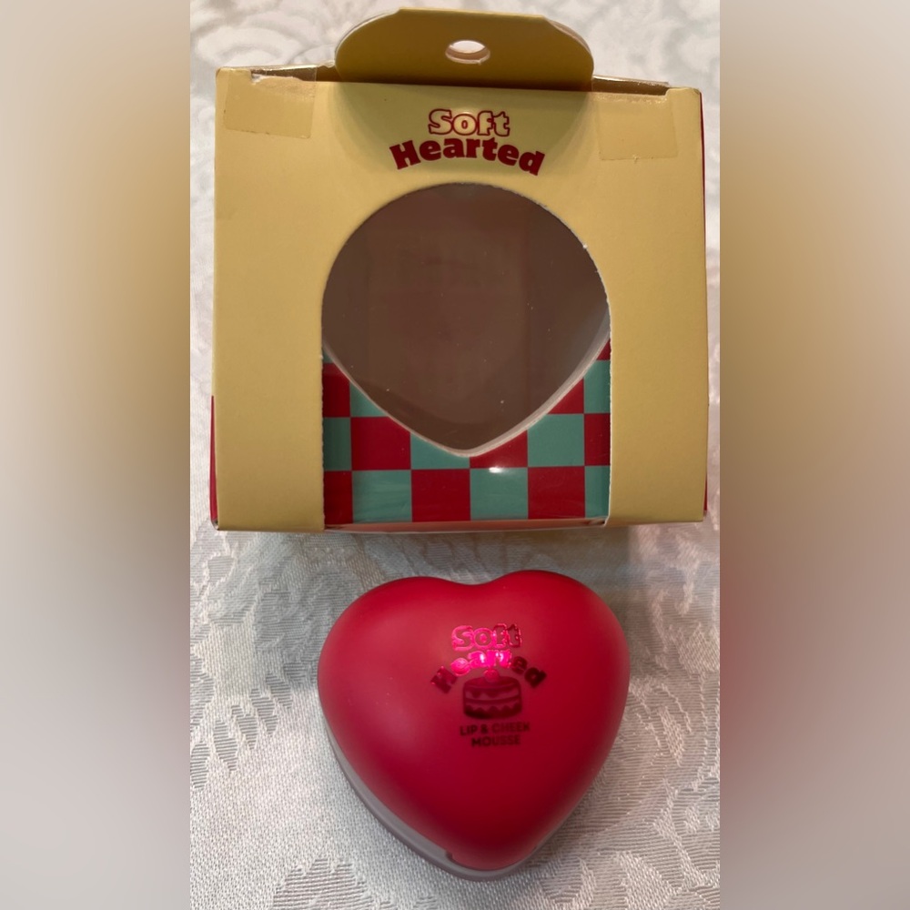 Oz Lab Lip & Cheek Mousse in Cherry Fondant NWT - Picture 3 of 7